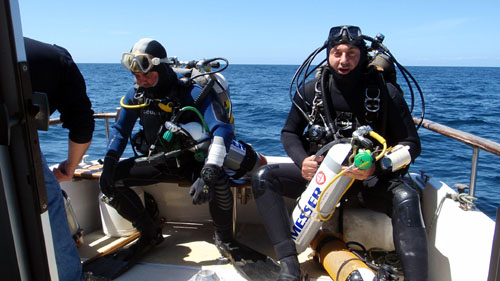 Vincent Gautron and Jean-Louis Maurette are ready to dive